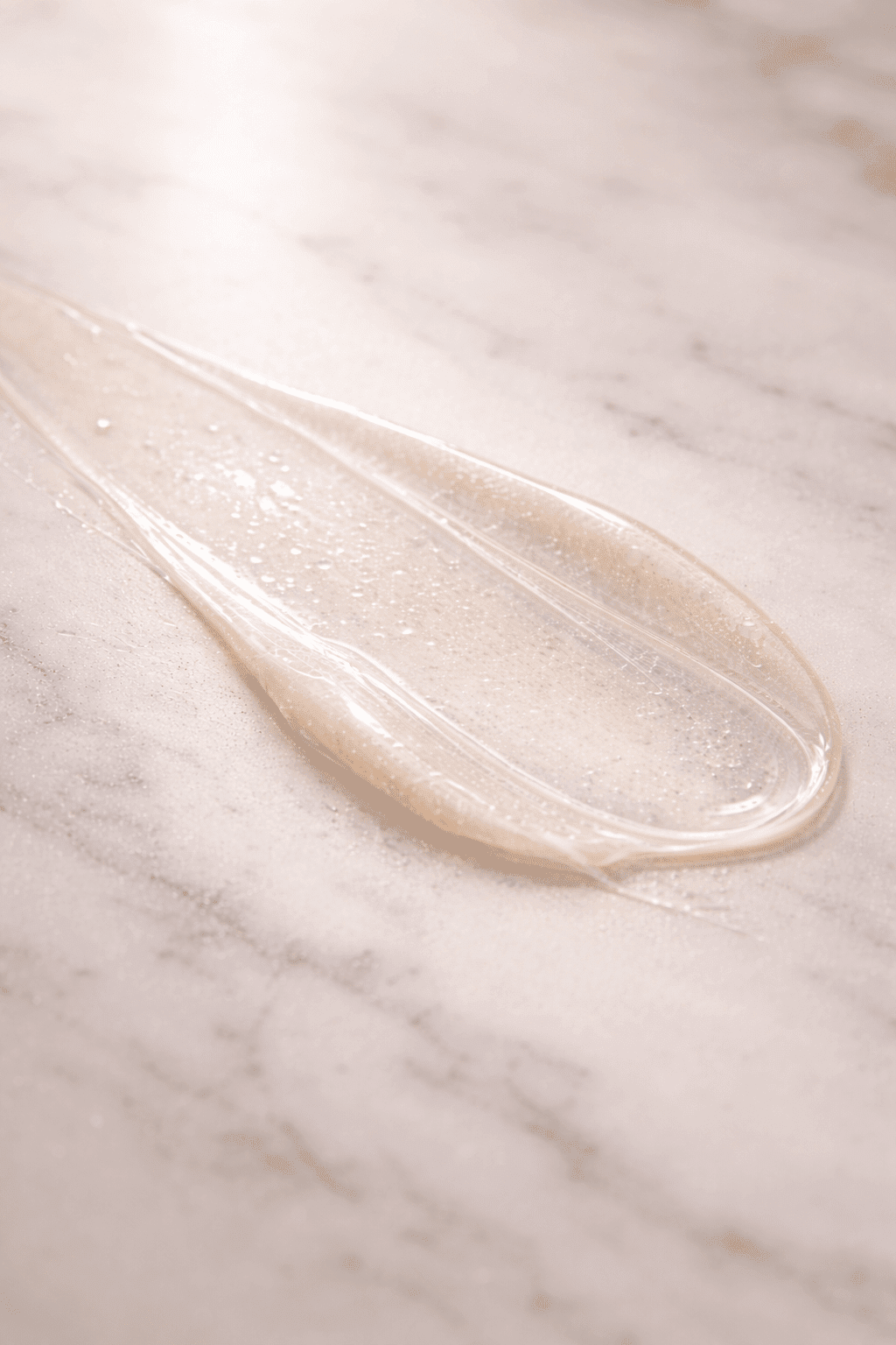 Pourquoi certaines routines donnent l’impression d’hydrater… alors qu’elles empêchent ta longueur de tenir - Les soins Bellafro